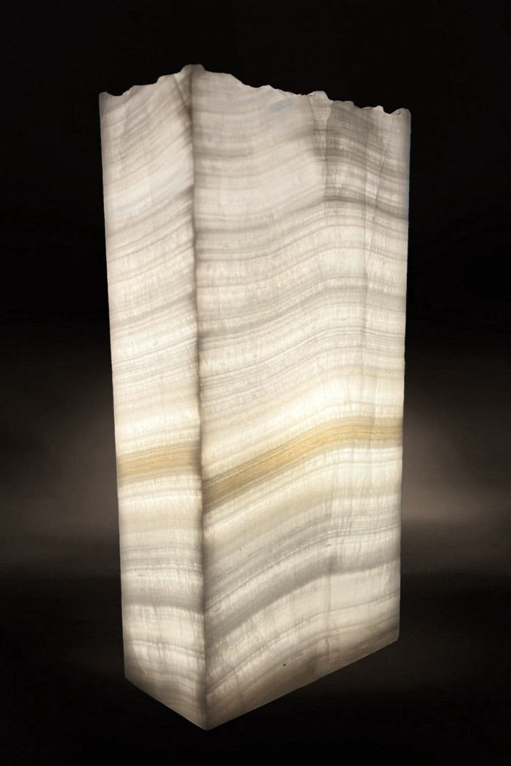 Glacier Onyx Rustic Table Lamp