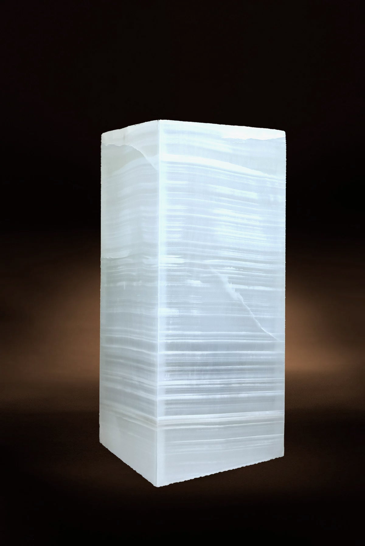 Glacier Onyx Table Lamp